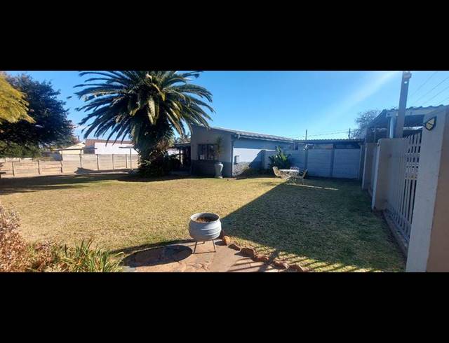 3 BEDROOM HOUSE FOR SALE IN WITPOORTJIE
